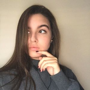 Meet your Posher, Lauren